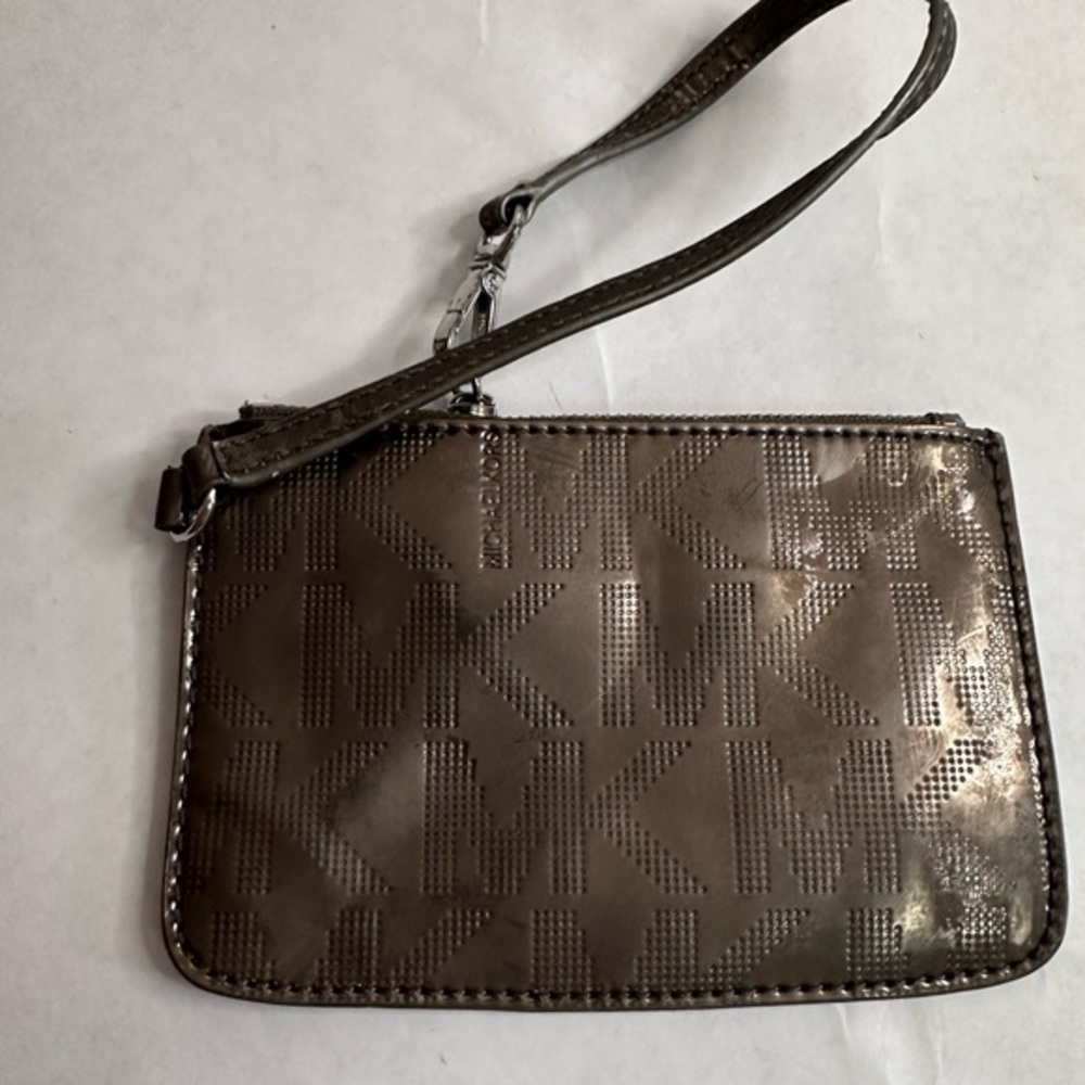 Michael Kors Shiny Brown Wristlet